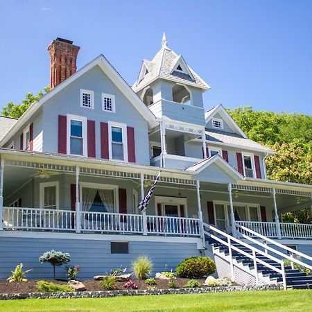 Hudson Manor Bed & Breakfast Уоткинс-Глен Экстерьер фото
