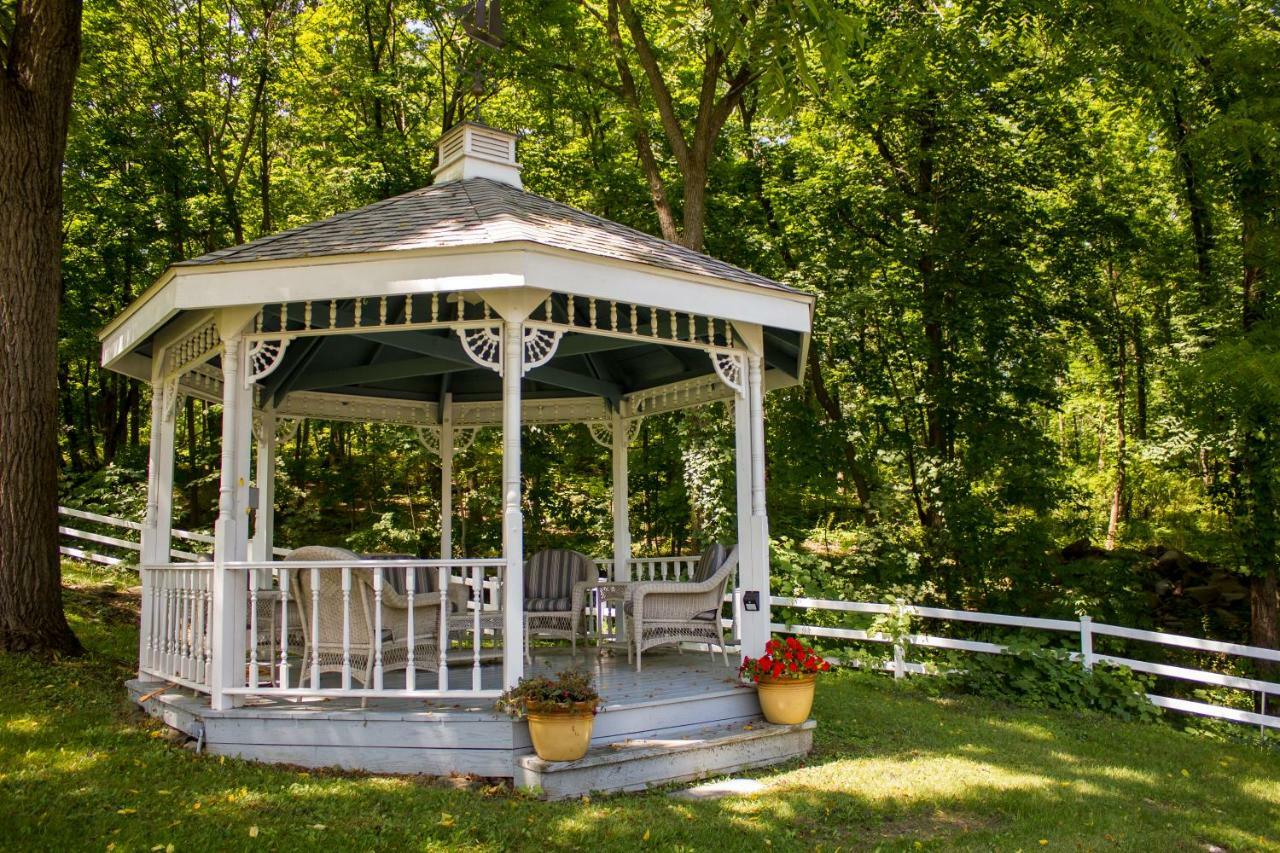 Hudson Manor Bed & Breakfast Уоткинс-Глен Экстерьер фото